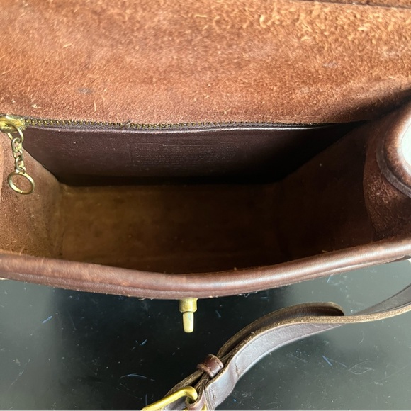 Vintage Coach 9930 Murphy Crossbody Bag in Mahogany Leather - Picture 4 of 10